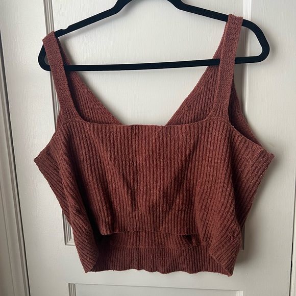 She + Sky Rust Knit Crop Top - Picture 4 of 5